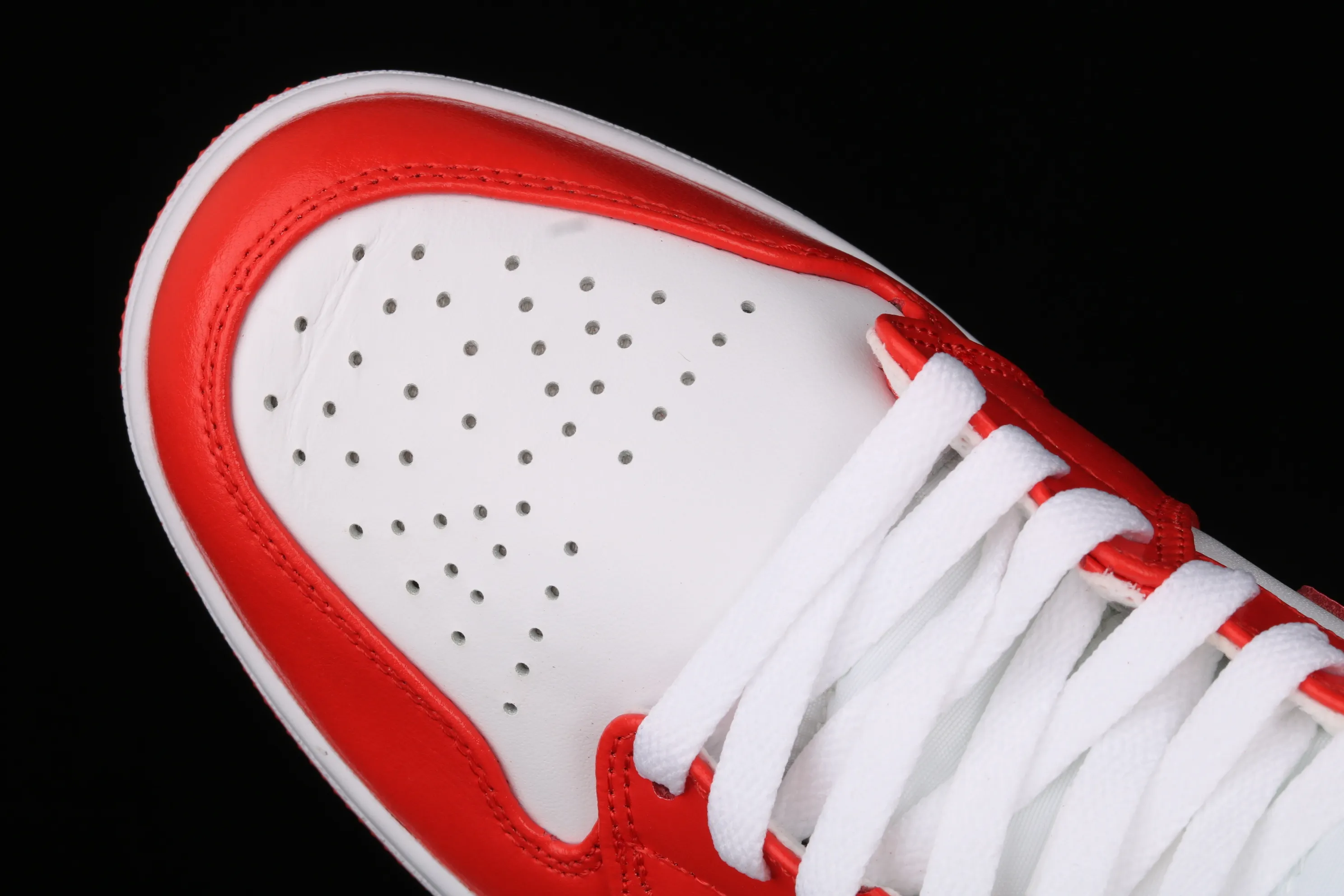 All Categories Air Jordan Jordan Series Basketball Shoes Air Jordan 1 Mid Air Jordan 1 Mid AJ1 Joe 1 White Orange Mid-top Versatile Casual Sports Shoes BQ6472-116